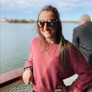 Meet your Posher, Alyssa